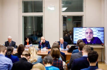 В Исследовательском центре прошел круглый стол «Генезис и развитие российского договорного права»