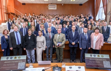 Исковая давность, приобретательная давность, «вечные» обязательства – темы «Диалогов о частном праве» во Владимире